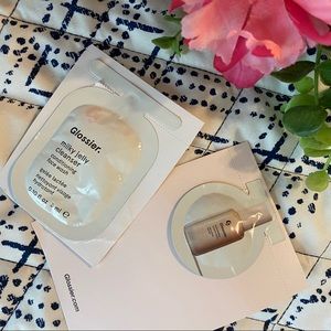 Glossier Samples- Future dew and  Cleanser